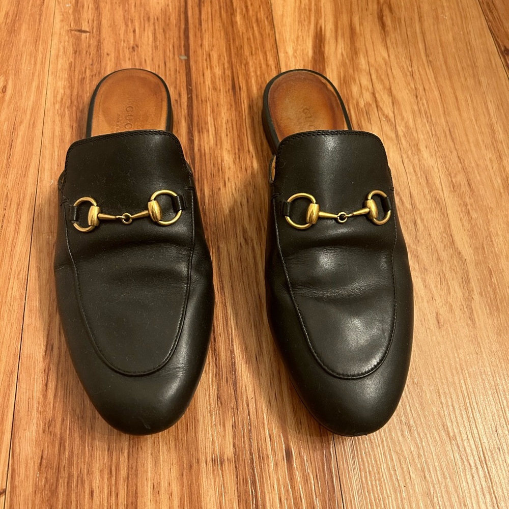 Authentic Gucci women’s Princeton leather slipper